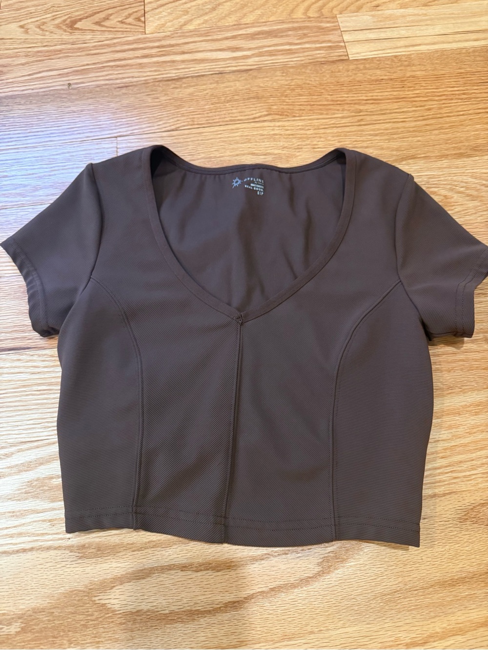 Offline by aerie double lined v neck cropped tee